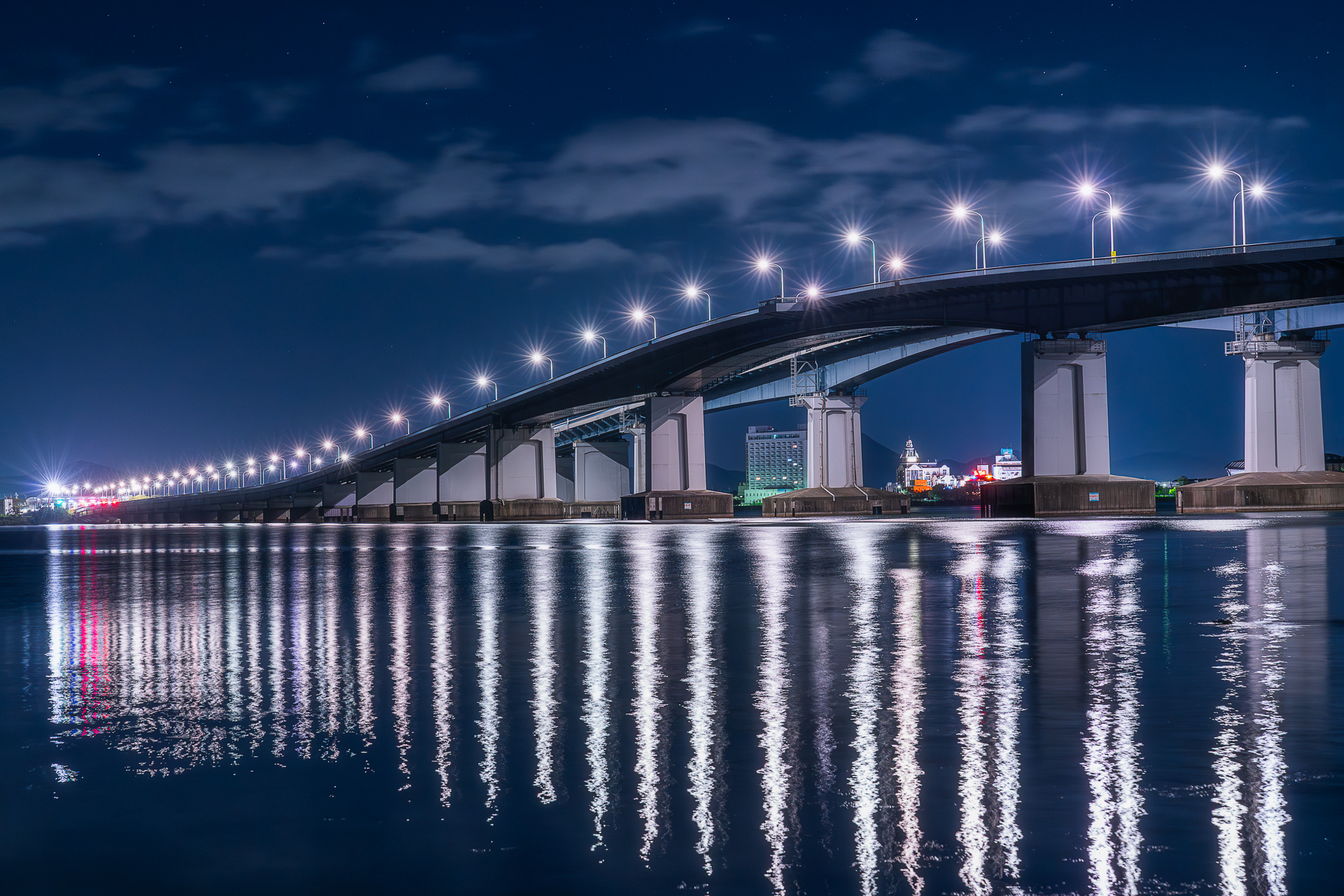 琵琶湖大橋