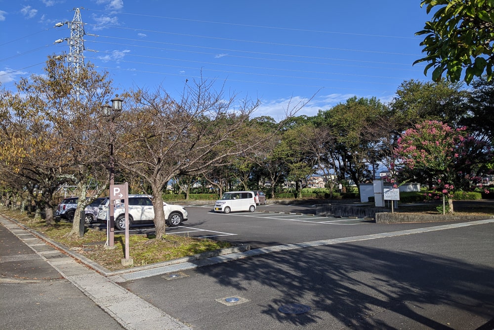 やすらぎの林(彼岸花)駐車場
