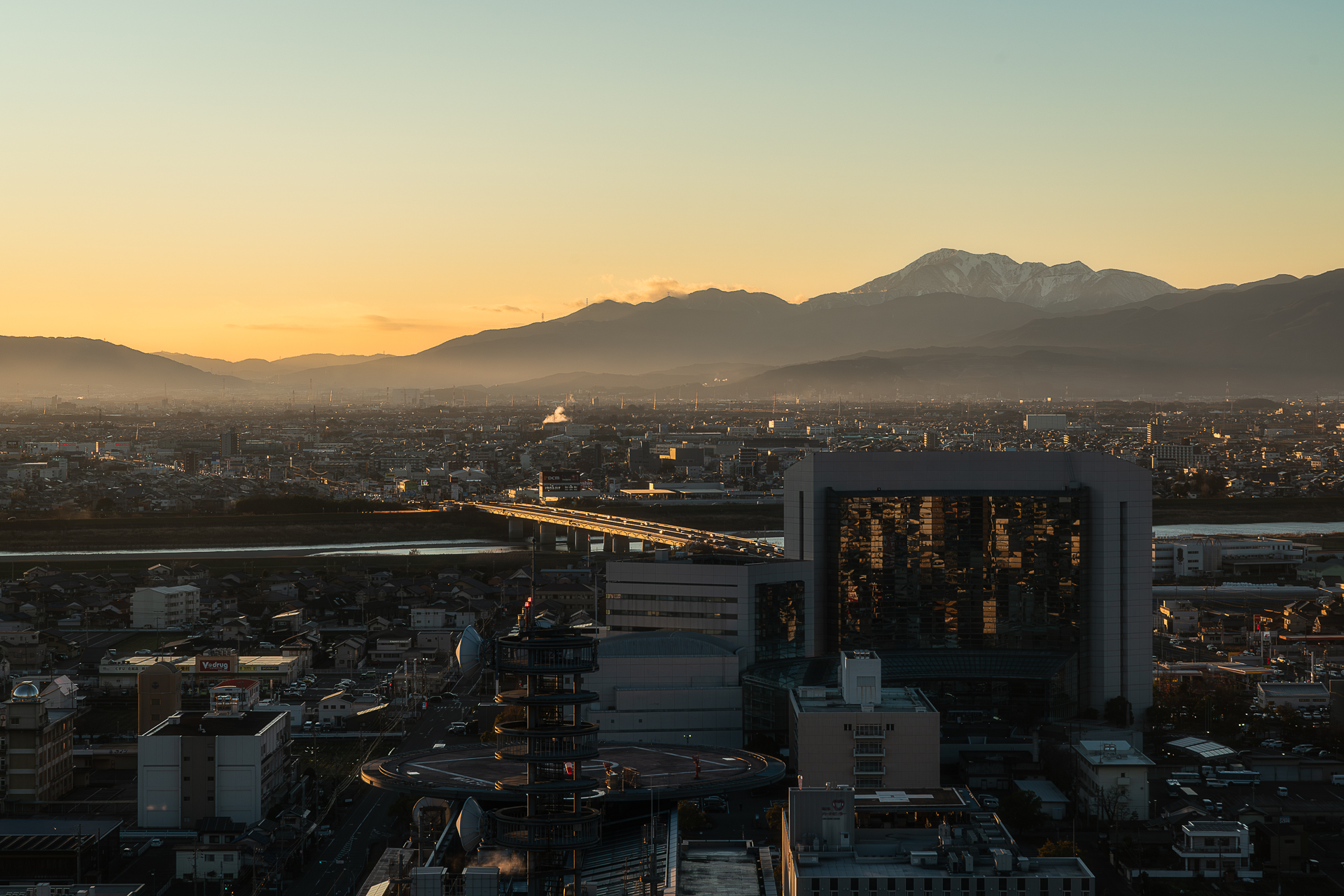 岐阜県庁舎20階展望ロビー