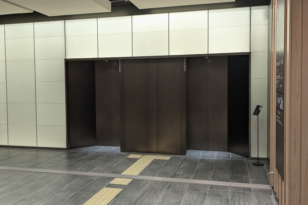 県庁舎エレベーター