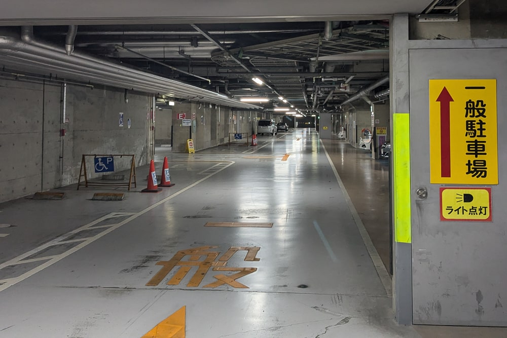 ソフトピアジャパン駐車場