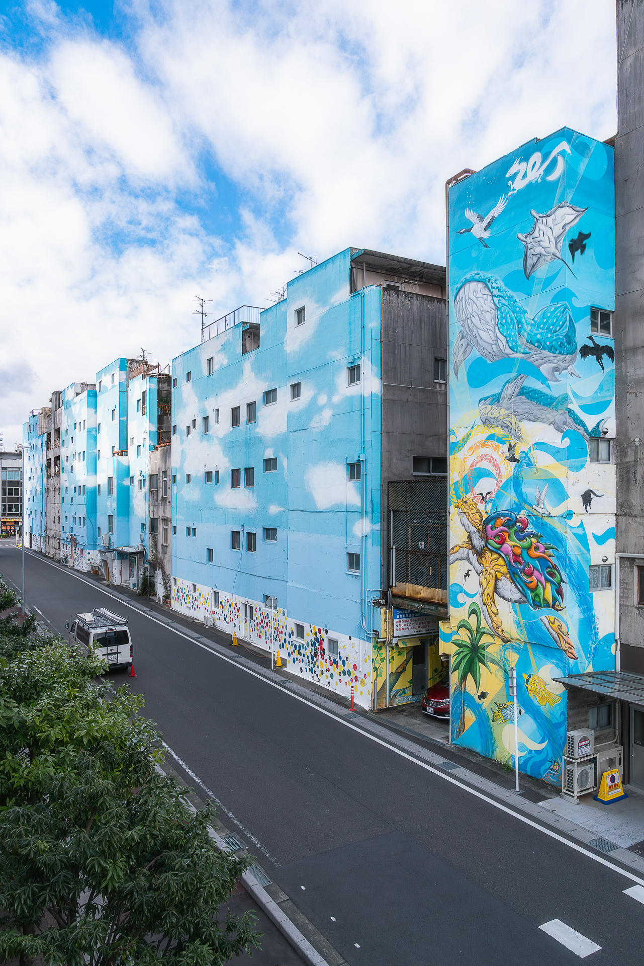 岐阜繊維問屋街のウォールアート