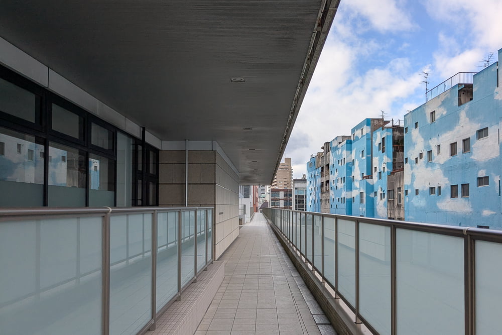 繊維問屋街のウォールアート撮影スポット