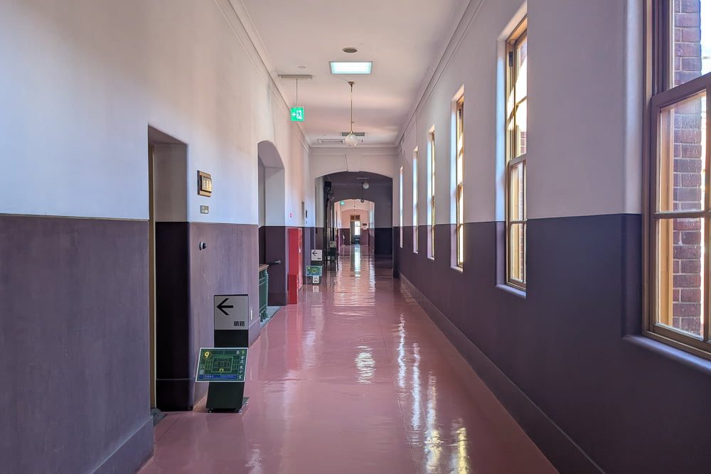 名古屋市市政資料館通路